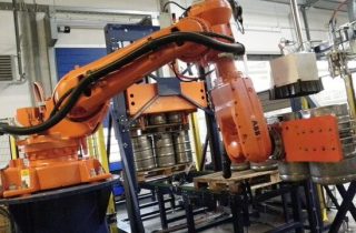 1. Depalletization of KEG barrels