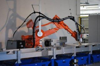 3. Bearbeitungs- und Nietenzentrum