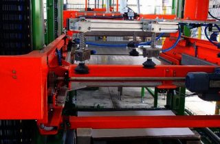 4. Paletizátor AP 111 pro potravinářství