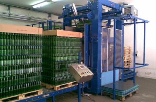 1. Entpalettierung von Neuglas