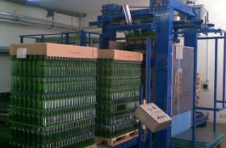 3. Entpalettierung von Neuglas