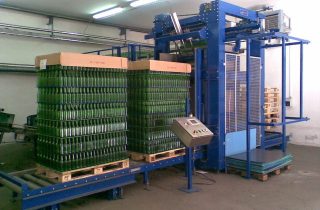 4. Entpalettierung von Neuglas