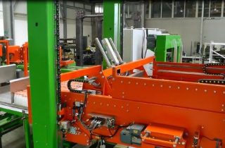 1. Low level palletizer