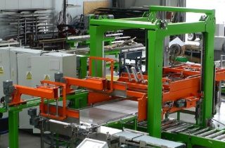 5. Low level palletizer