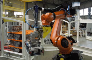 2. Robotic depalletization of engine blocks