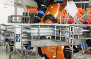 5. Robotic palletization and depalletization of KEG barrels