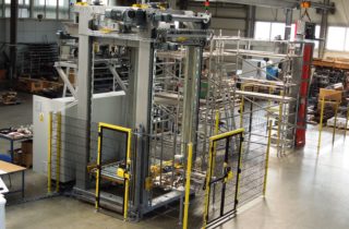 5. AP 112 sestupný paletizátor kartonů pro potravinářství