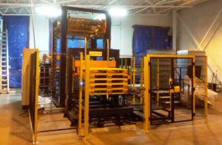 3. DEPALETIZÁTOR NOVÝCH LAHVÍ AD 511