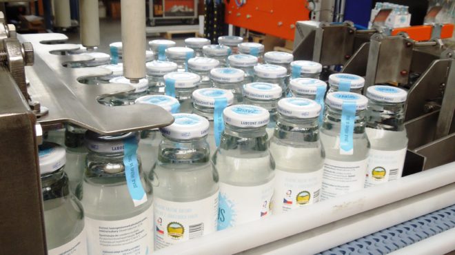 Palletization of glasses and cartoning equipment