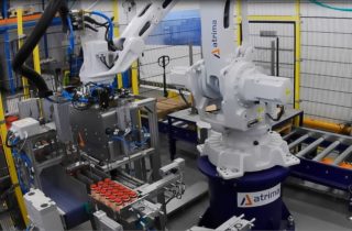 Robotic mixing of PET bottles