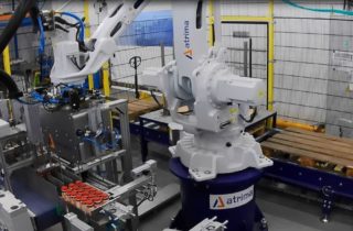 ROBOTICKÉ MIXOVÁNÍ PET LAHVÍ