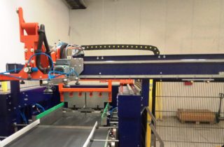 3. NEUER FLASCHEN ENTPALETTIERER FÜR DIE MOLKEREI