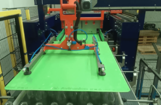 5. DEPALETIZÁTOR NOVÝCH LAHVÍ PRO MLÉKÁRNU