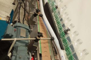 3. DEPALETIZÁTOR NOVÝCH LAHVÍ PRO MLÉKÁRNU