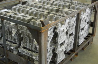 1. Robotická paletizace bloků motorů