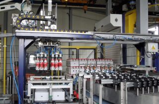 Umfassende PET-Flaschen-Verpackungslinie