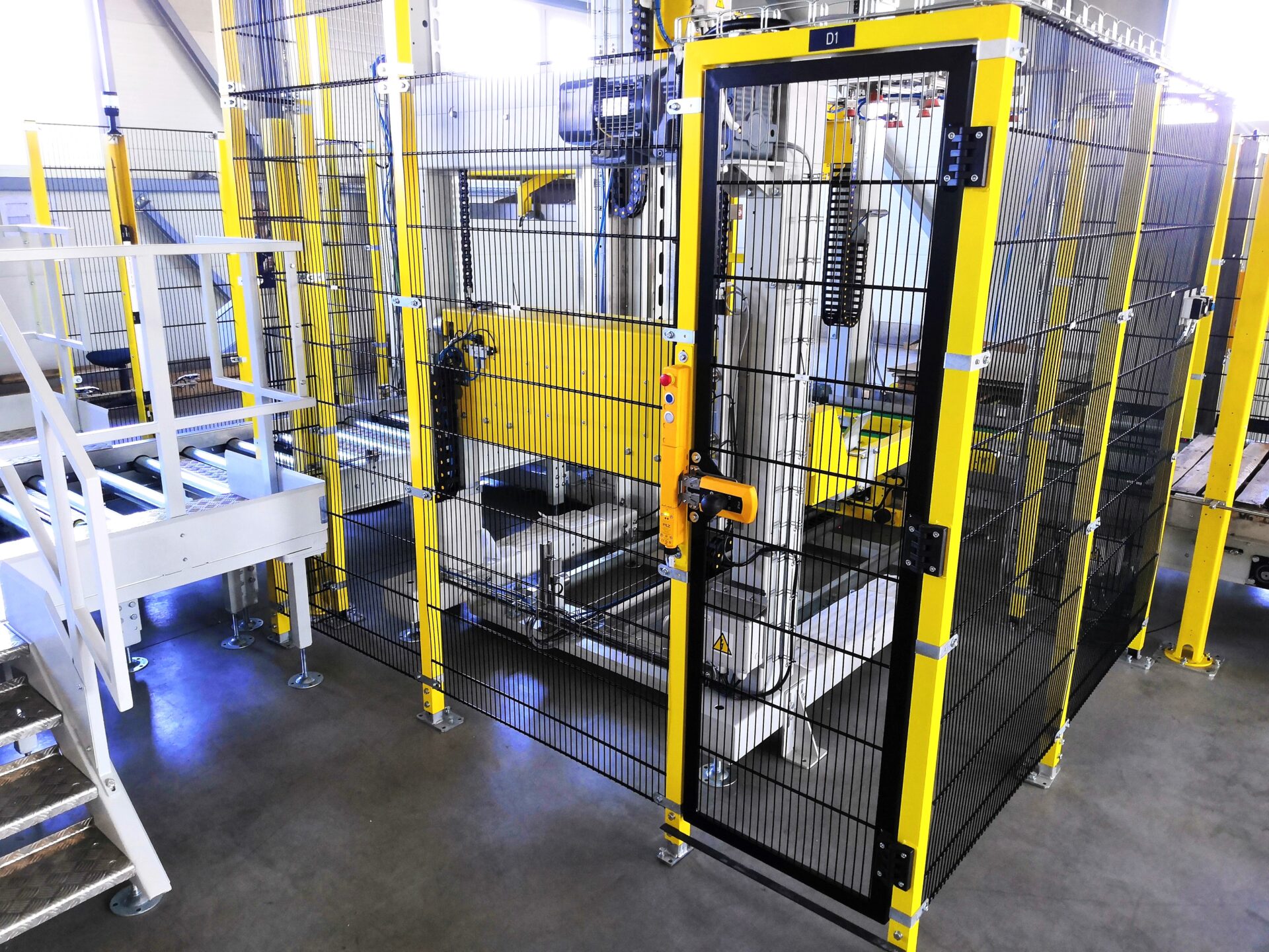 Depalletization of cans and glasses for food industry - Atrima spol. s r.o.